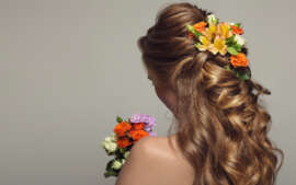 Trendovske poročne frizure za leto 2024